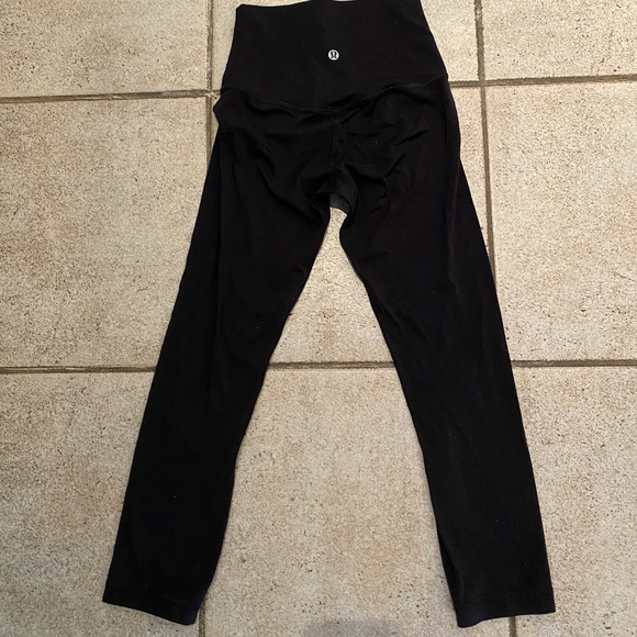 Lululemon align crop 21" cool leggings size 2 black - Picture 3 of 4